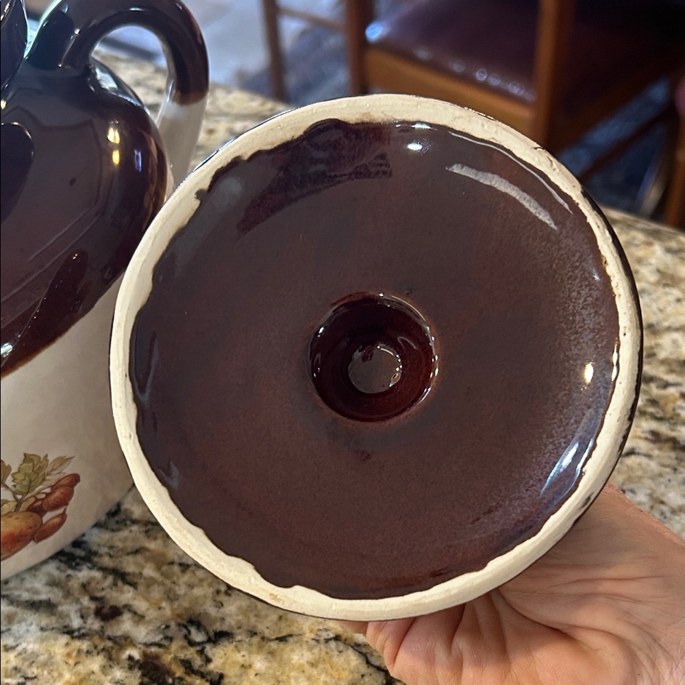 Vintage 1974 # 342 McCoy Pottery Bean Pot Tureen with Fruit Design - Picture 2 of 16